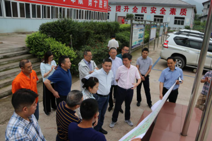 四川省交投集團(tuán)公司黨委副書(shū)記、副董事長(zhǎng)、總經(jīng)理周黎明到仁沐新LJ18標(biāo)項(xiàng)目部檢查指導(dǎo)工作