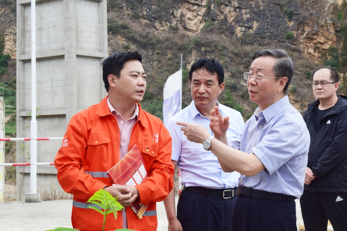 國務院督導組副組長、應急部森林消防局原政委戴建國到金陽河三峽連心橋項目檢查指導工作