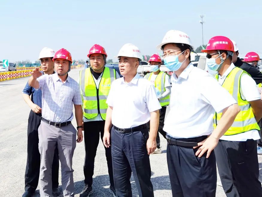 河北省交通運(yùn)輸廳黨組成員、副廳長(zhǎng)侯智敏深入石家莊東站、南站改建工程項(xiàng)目檢查指導(dǎo)工作